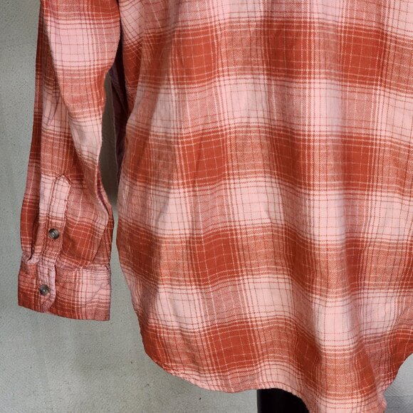 Universal Thread Salmon Pink Plaid LS Flannel Style Recycled Cotton Button Up L - Picture 14 of 16